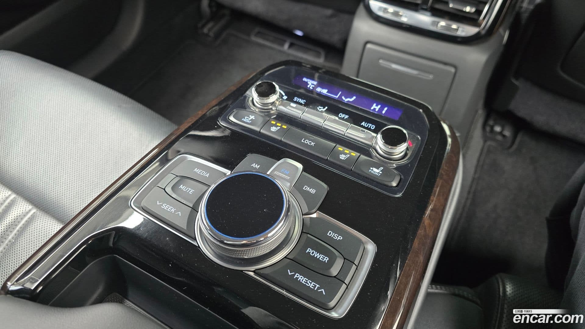 Main__Slider__Photo:EQ900 Genesis 2016.2-18