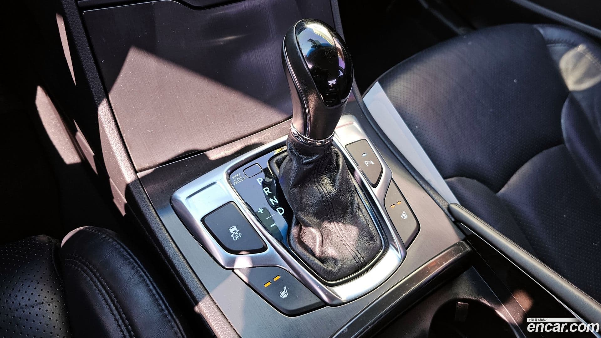 Main__Slider__Photo:Grandeur Hyundai 2015.4-8