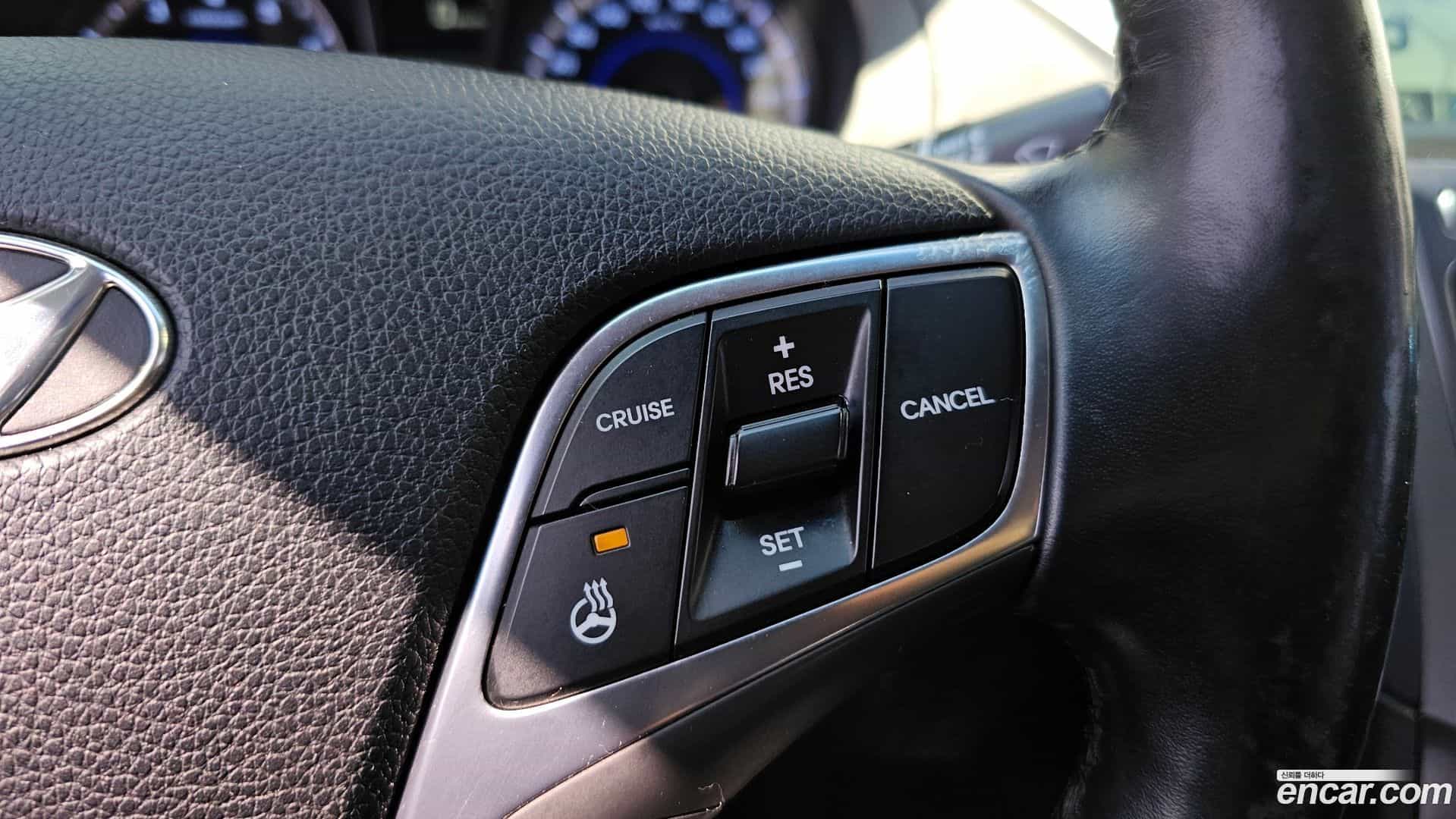 Grandeur Hyundai 2015.4-OPTION-016