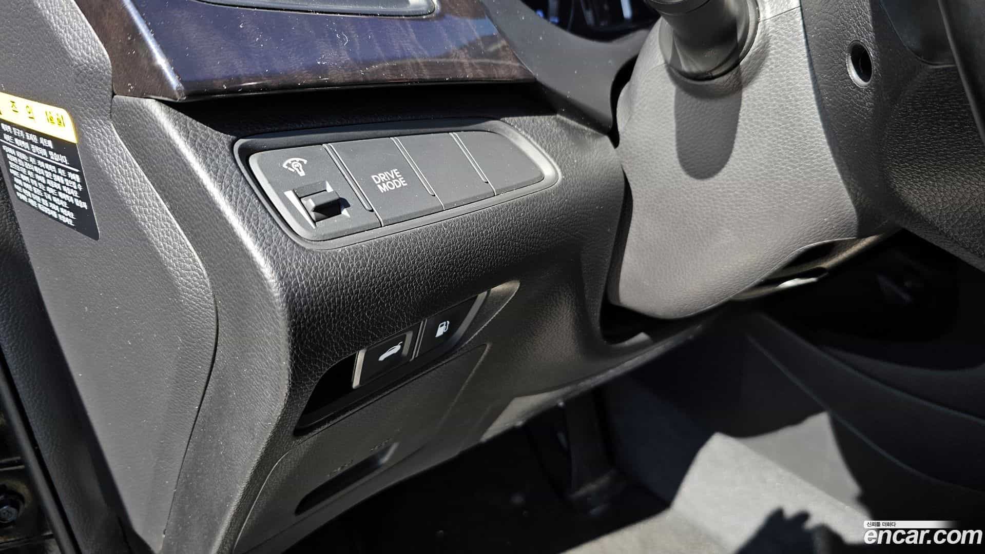 Grandeur Hyundai 2015.4-OPTION-018