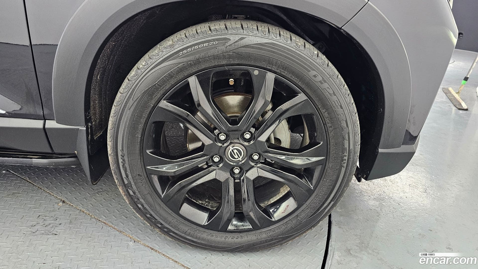 Main__Slider__Photo:Rexton KG_Mobility_Ssangyong 2021.0-4