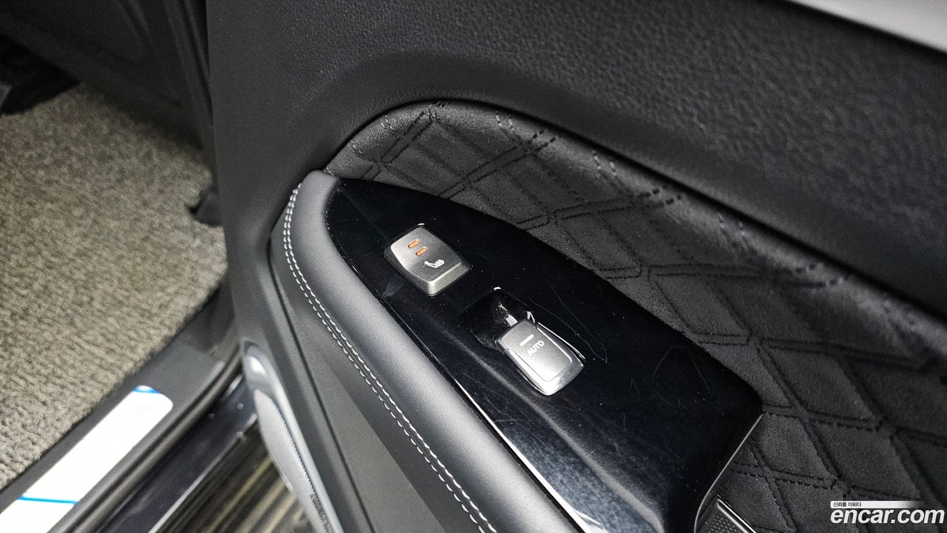 Main__Slider__Photo:Rexton KG_Mobility_Ssangyong 2021.0-17