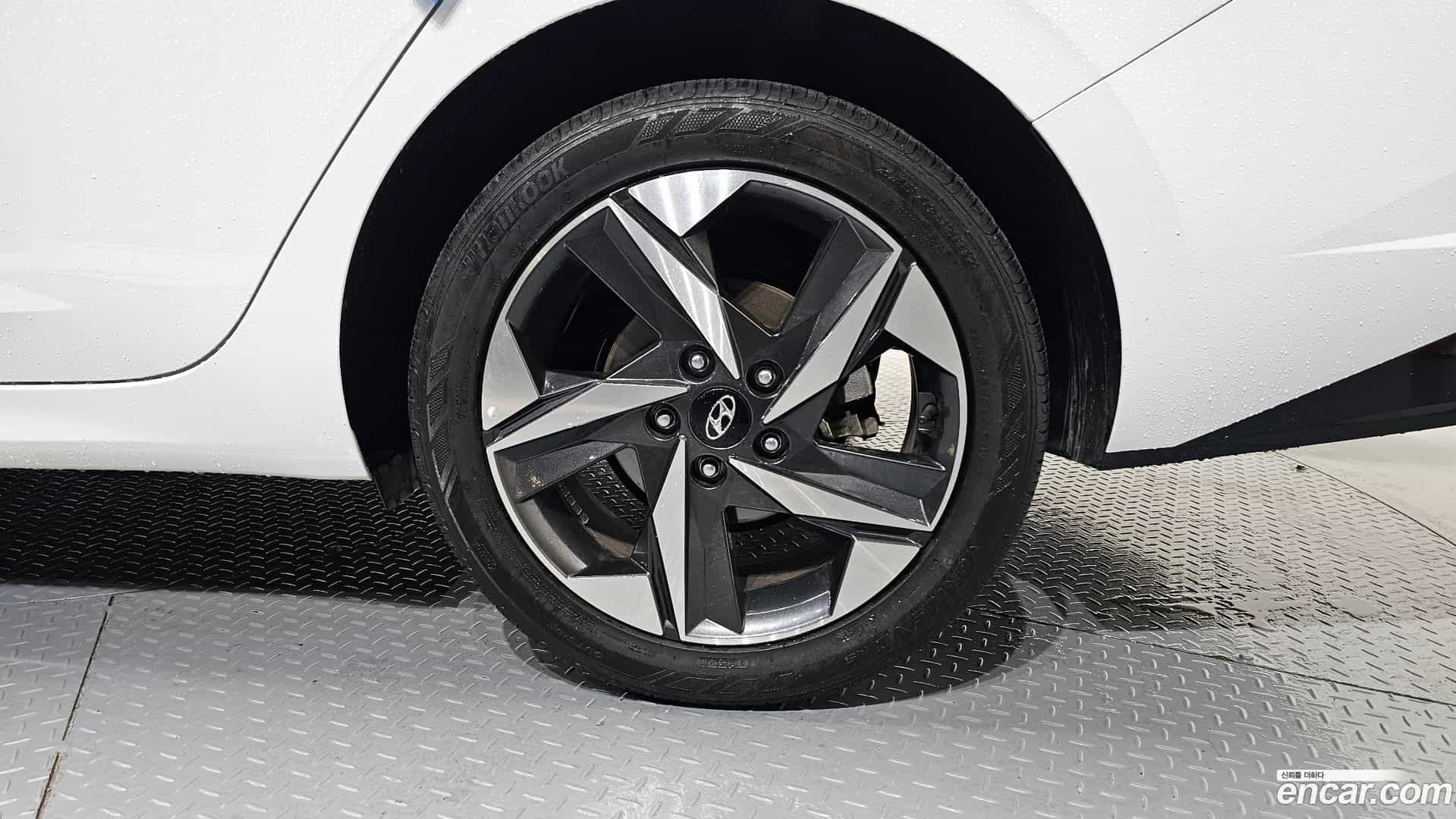 AVANTE Hyundai 2020.5-OUTER-005