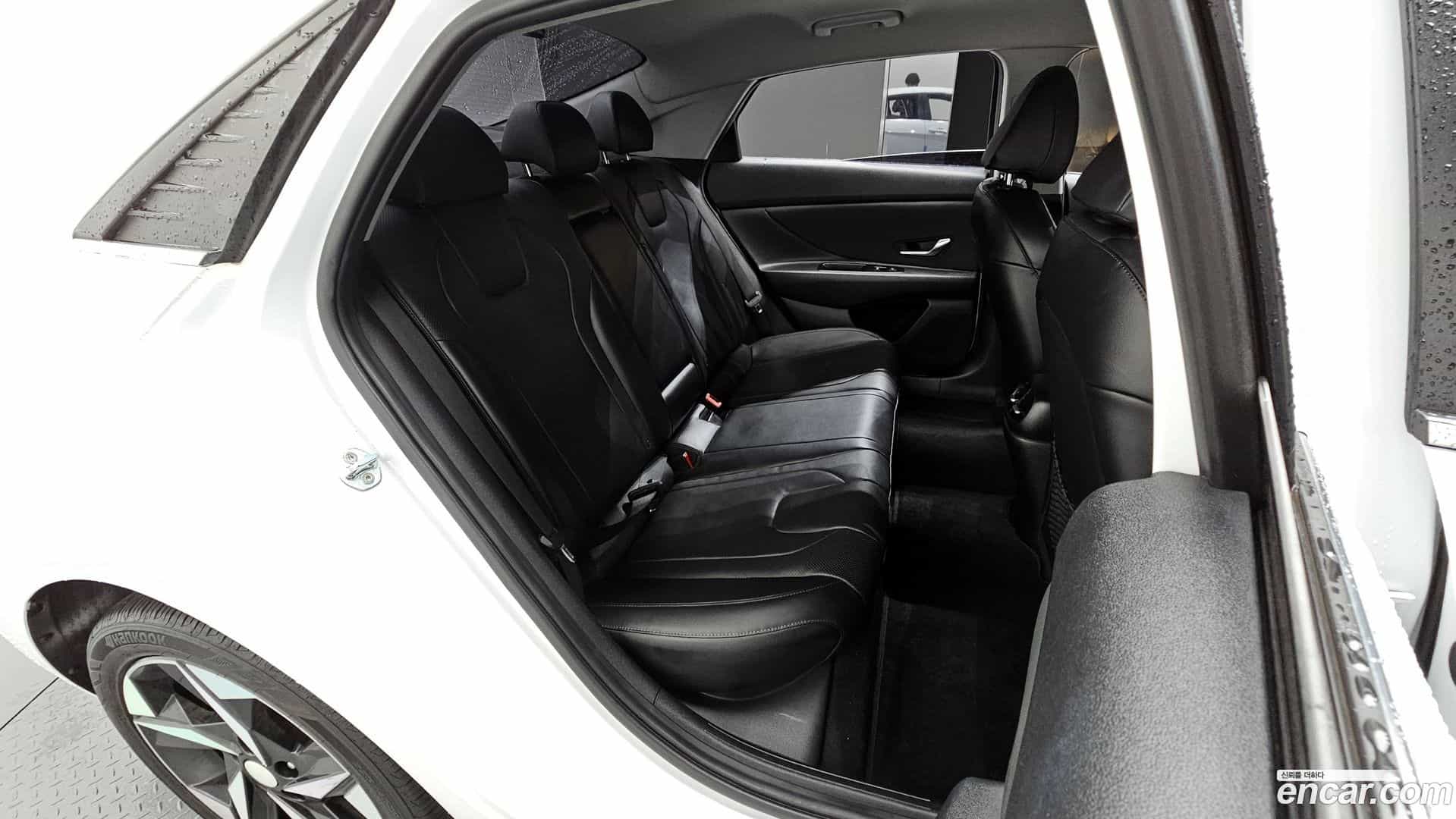 AVANTE Hyundai 2020.5-OPTION-016