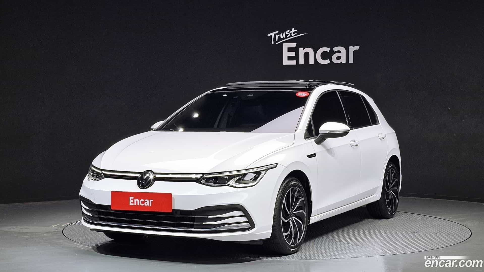 Golf Volkswagen 2023.4-OUTER-001