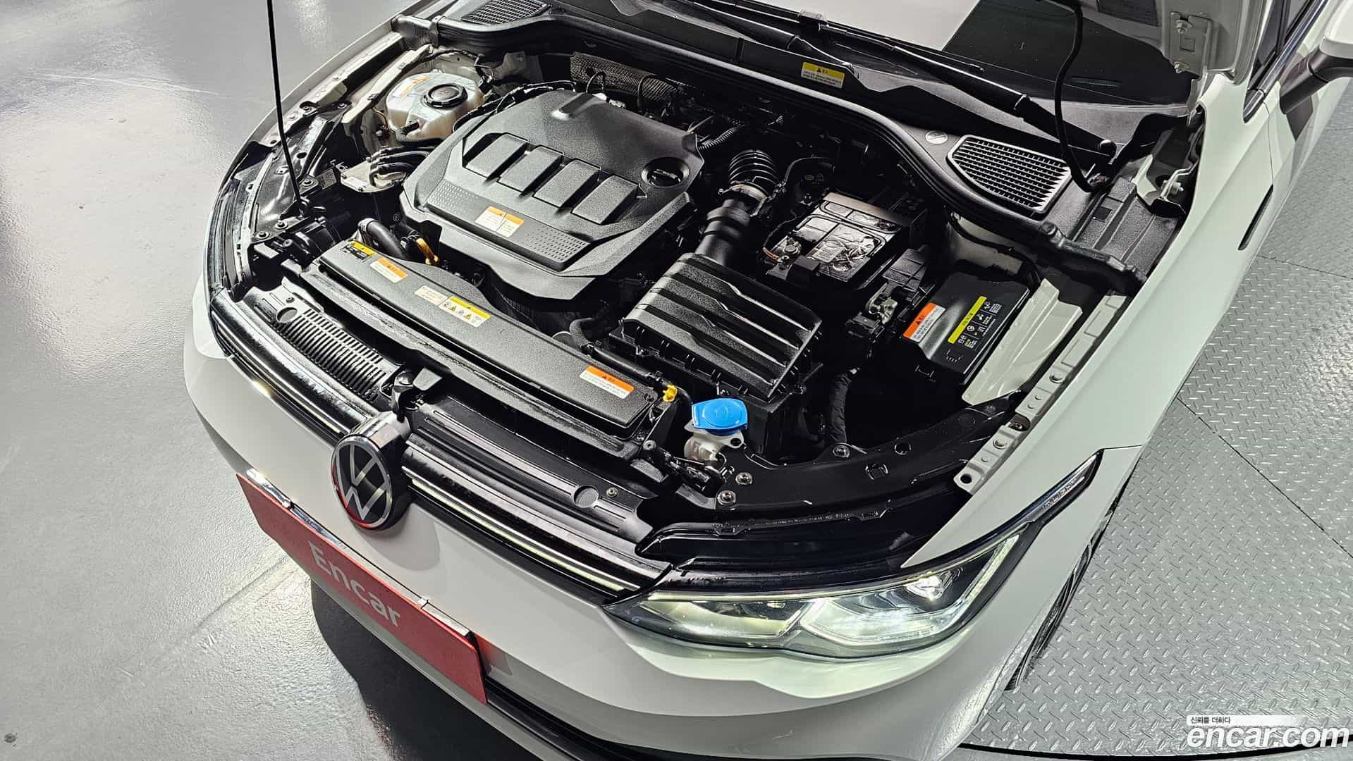 Golf Volkswagen 2023.4-OUTER-006