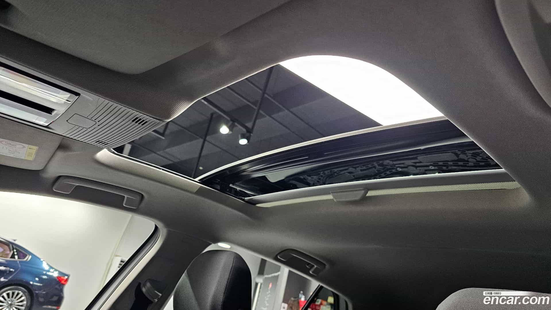 Golf Volkswagen 2023.4-OPTION-021