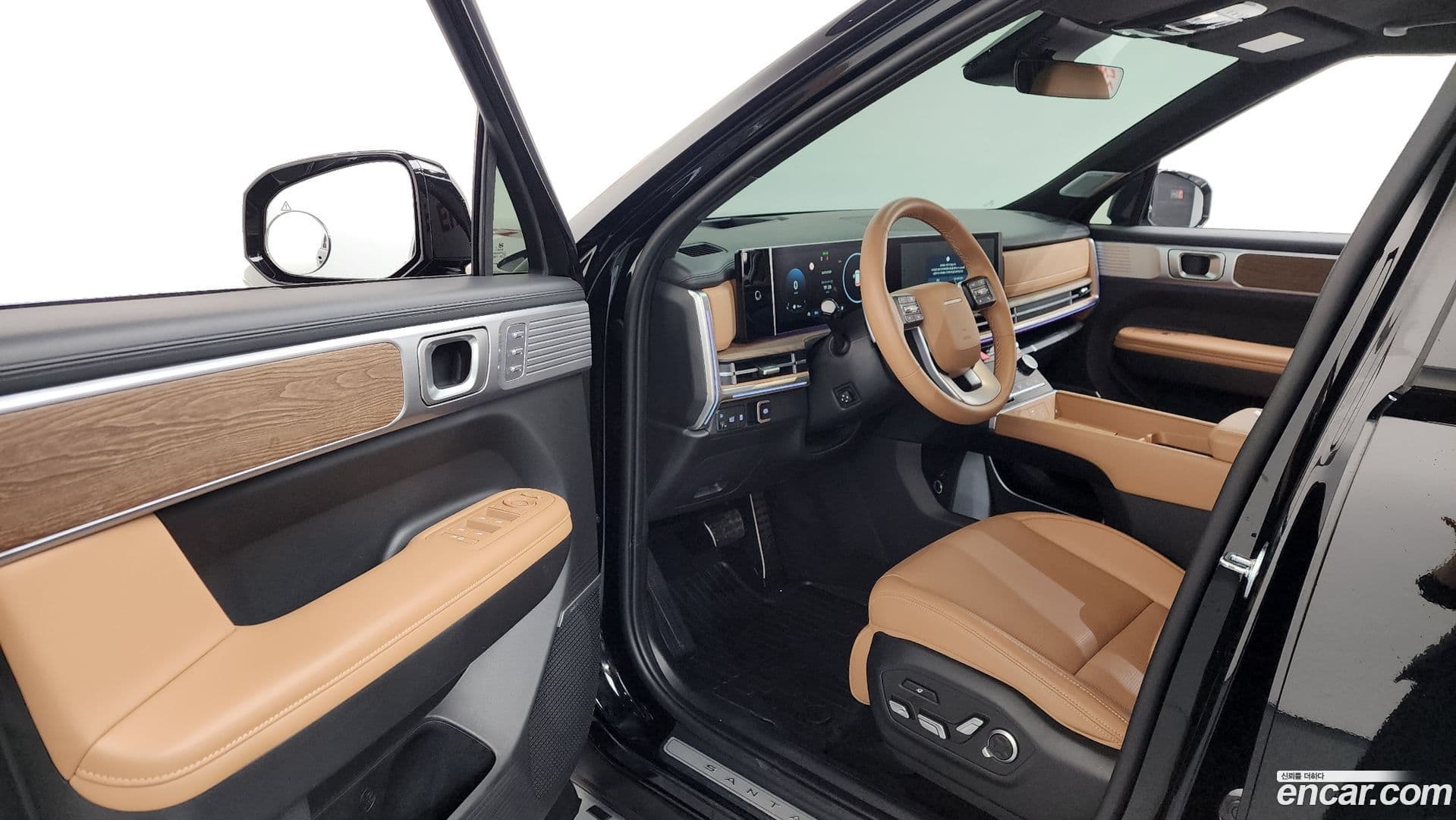 Main__Slider__Photo:Santafe Hyundai 2024.1-9