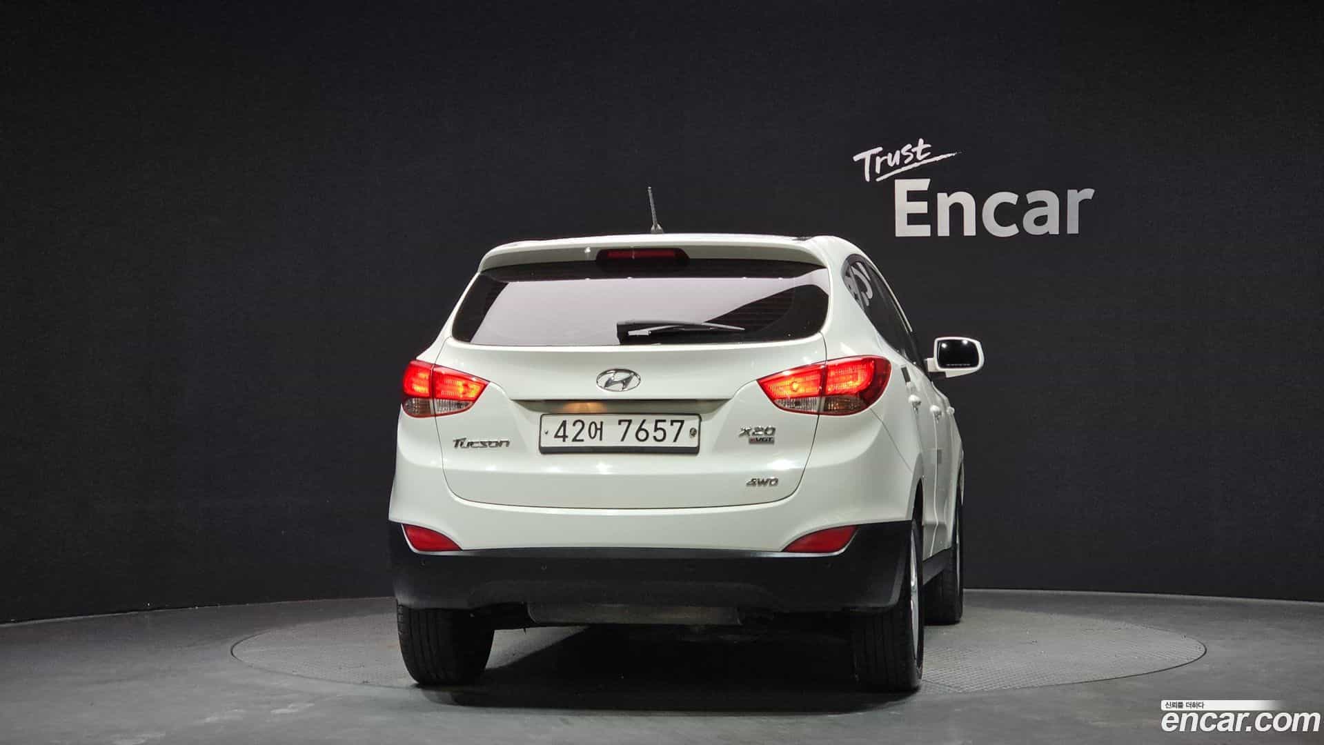 Tucson Hyundai 2013.2-OUTER-004