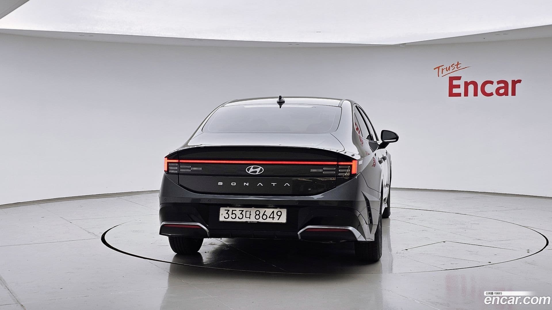 Main__Slider__Photo:Sonata Hyundai 2023.10-3