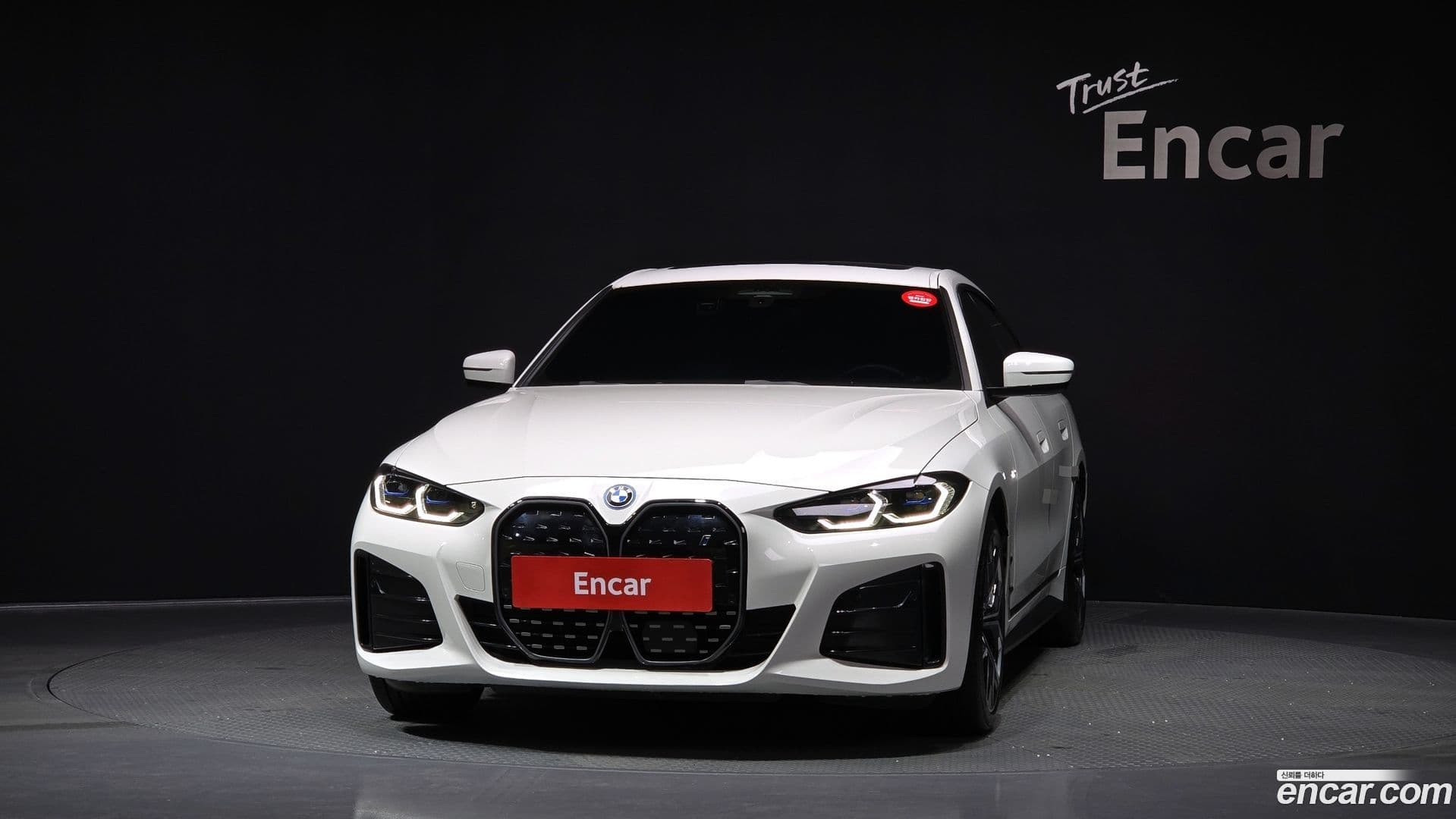 Main__Slider__Photo:i4 BMW 2023.0-2