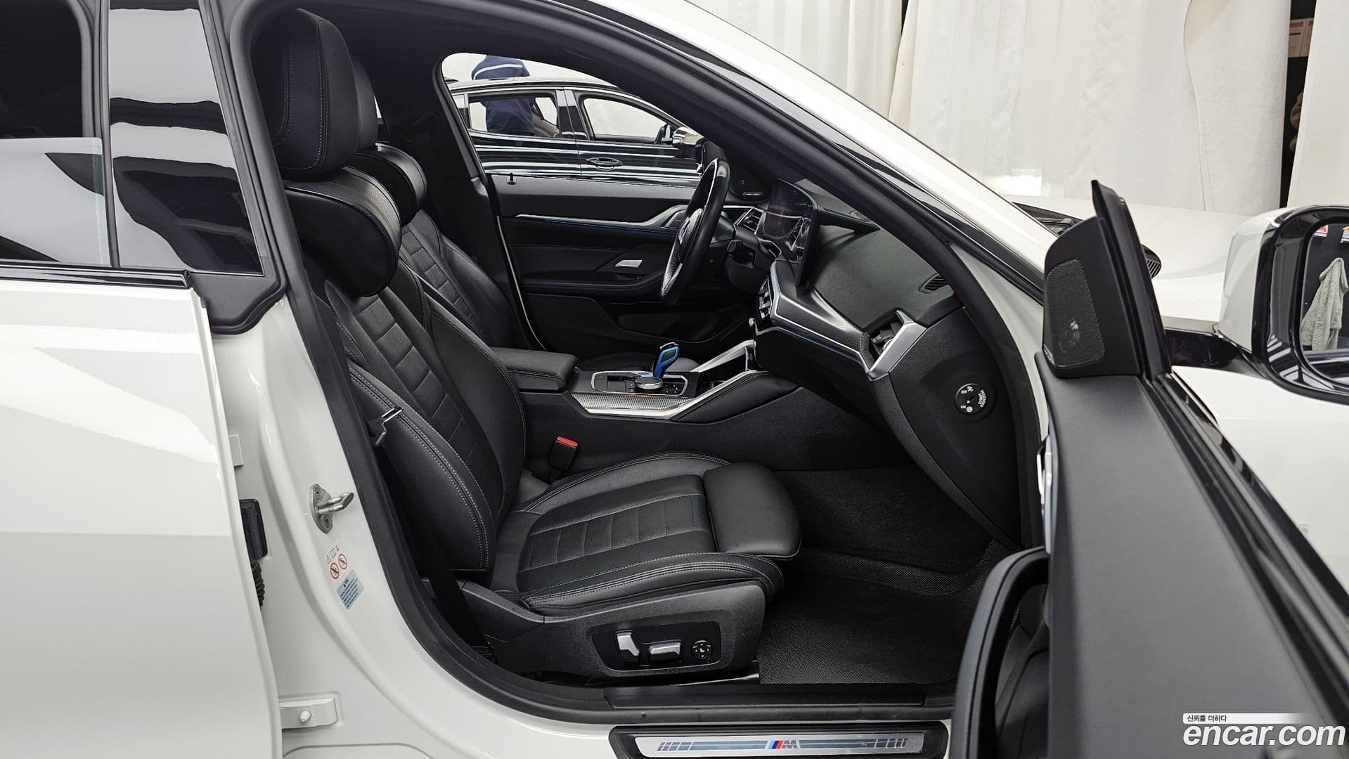 Main__Slider__Photo:i4 BMW 2023.0-10