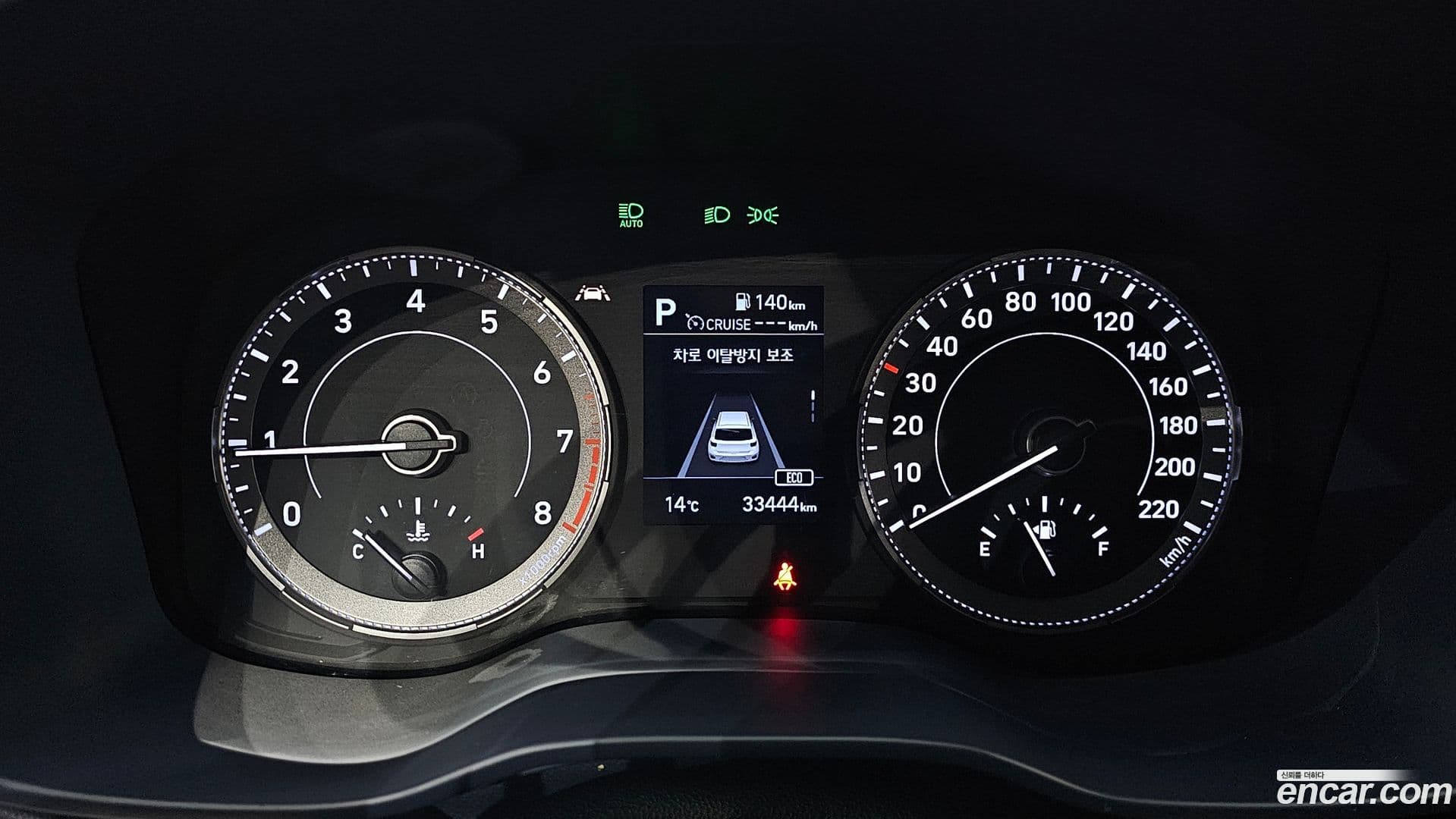 Main__Slider__Photo:Venue Hyundai 2022.3-7