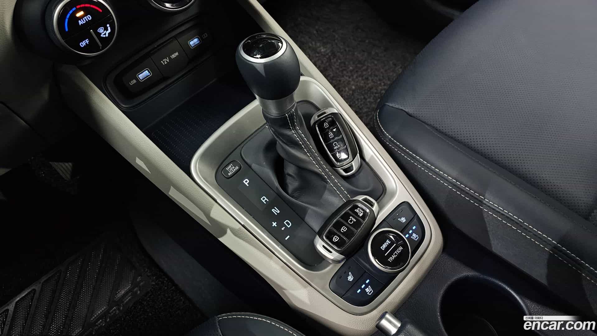 Venue Hyundai 2022.3-INNER-009