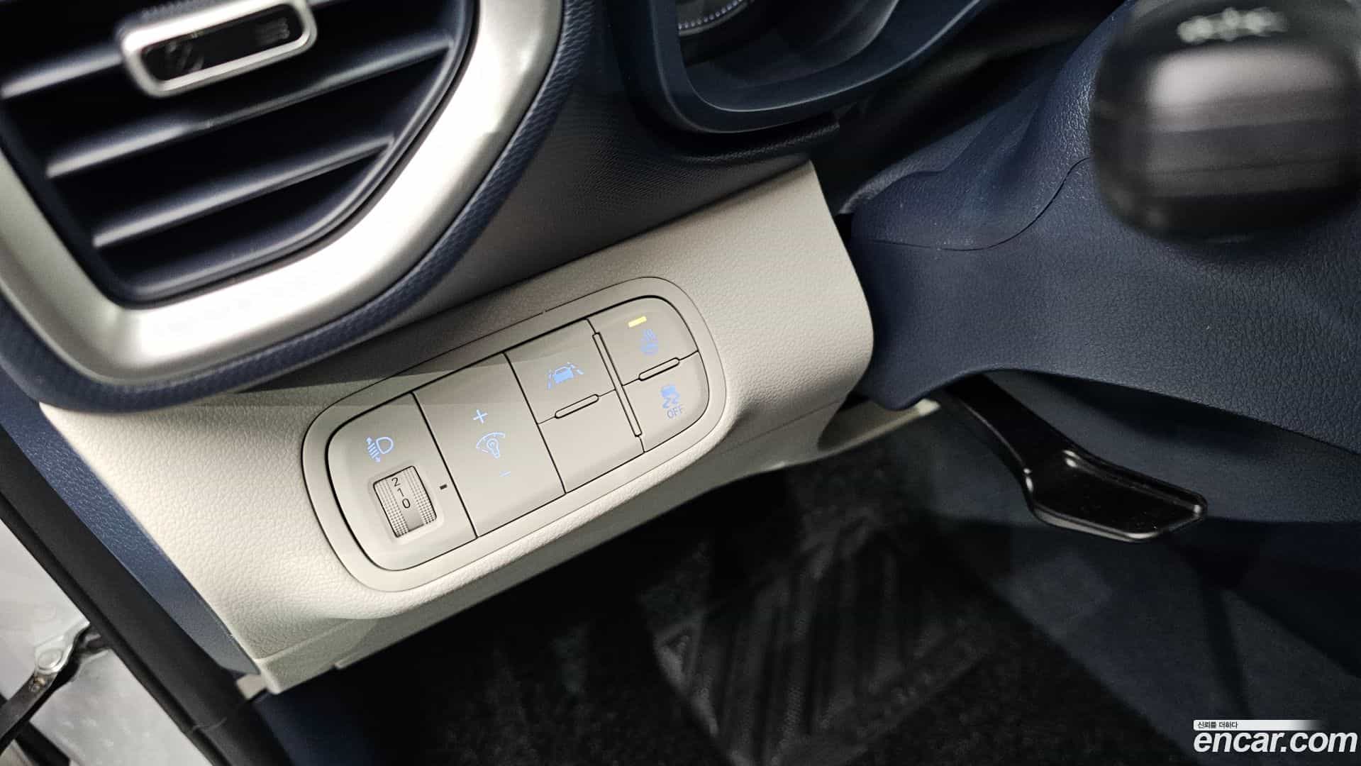 Venue Hyundai 2022.3-OPTION-017