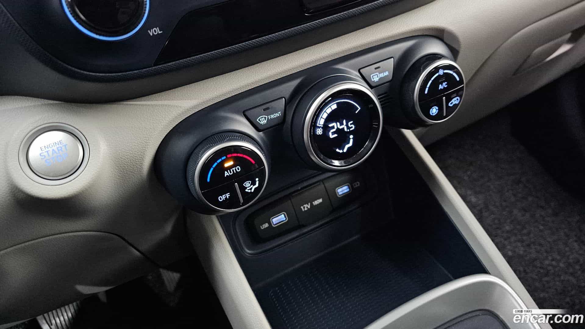 Venue Hyundai 2022.3-OPTION-021