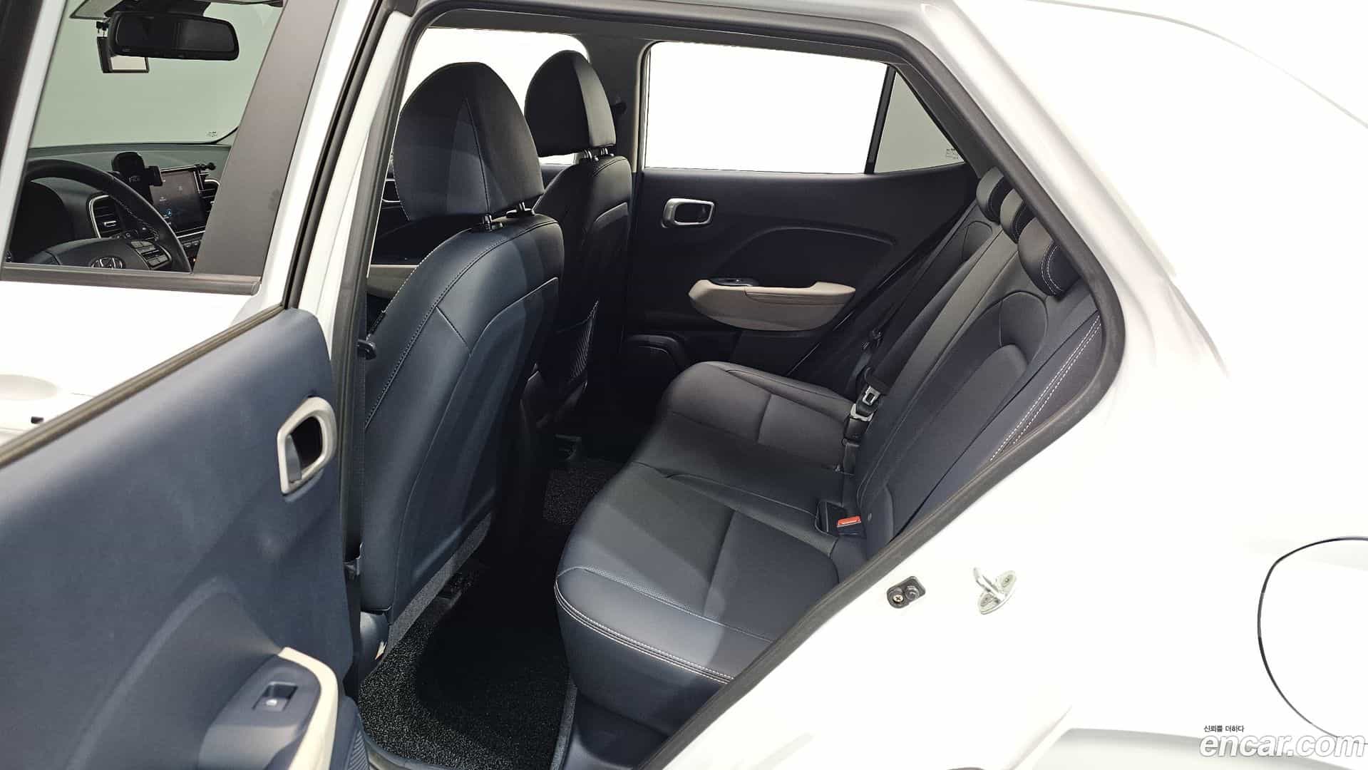 Venue Hyundai 2022.3-OPTION-022