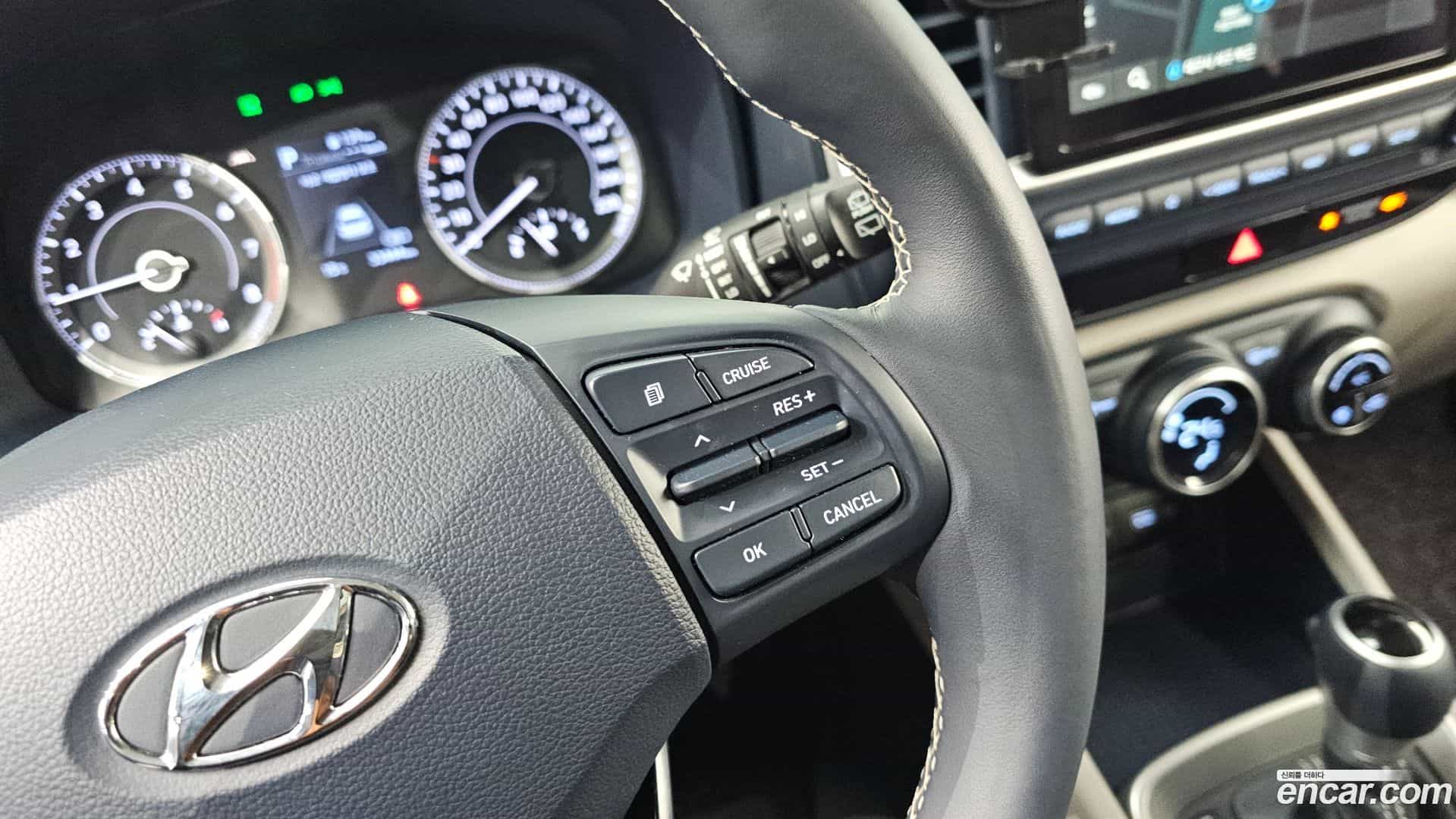 Venue Hyundai 2022.3-OPTION-024