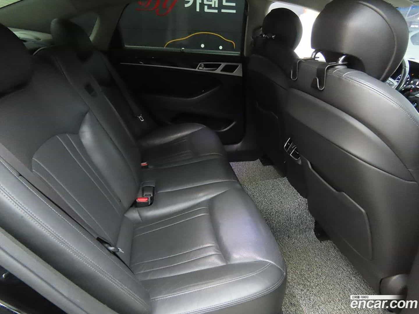 Genesis Hyundai 2014.9-INNER-007