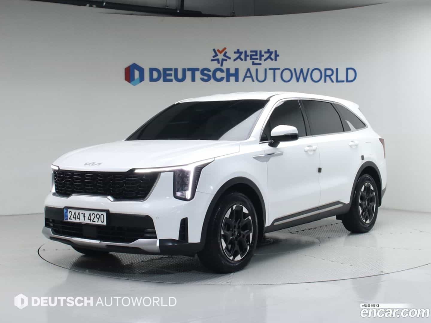 Sorento Kia 2023.9-OUTER-001