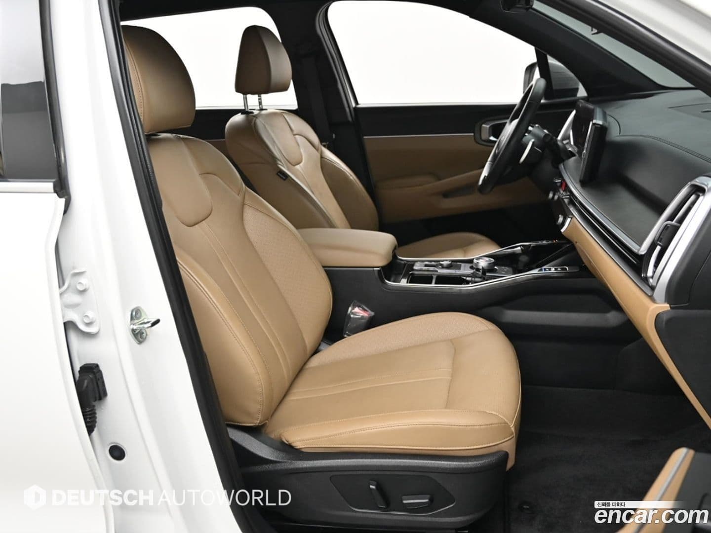 Main__Slider__Photo:Sorento Kia 2023.9-9