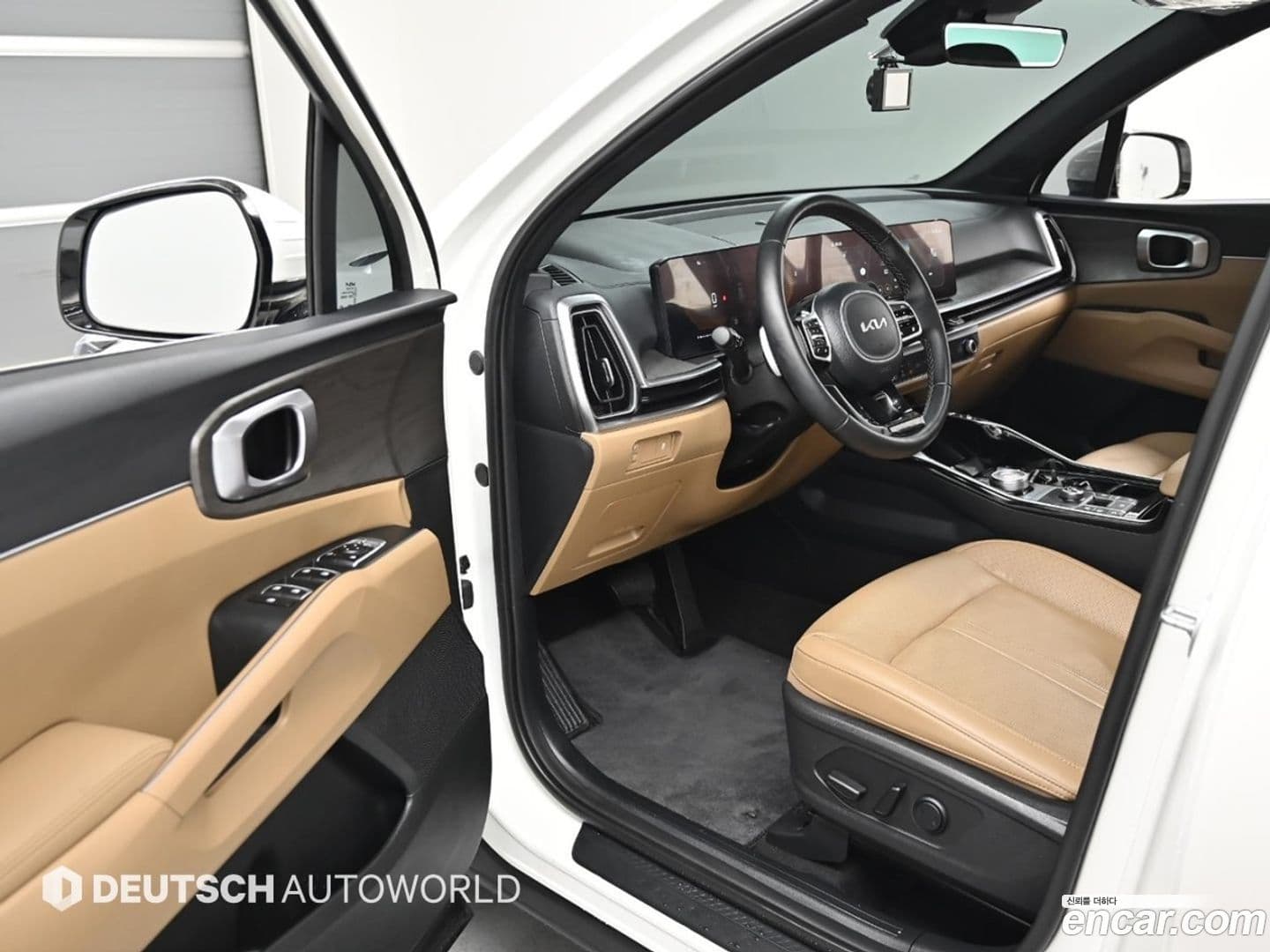 Main__Slider__Photo:Sorento Kia 2023.9-10