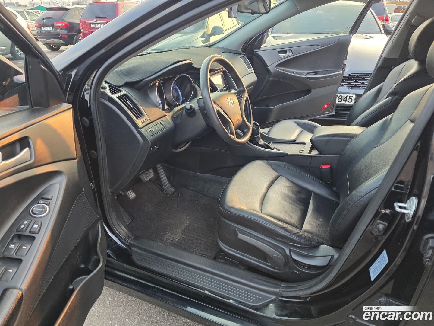 Main__Slider__Photo:Sonata Hyundai 2012.2-6