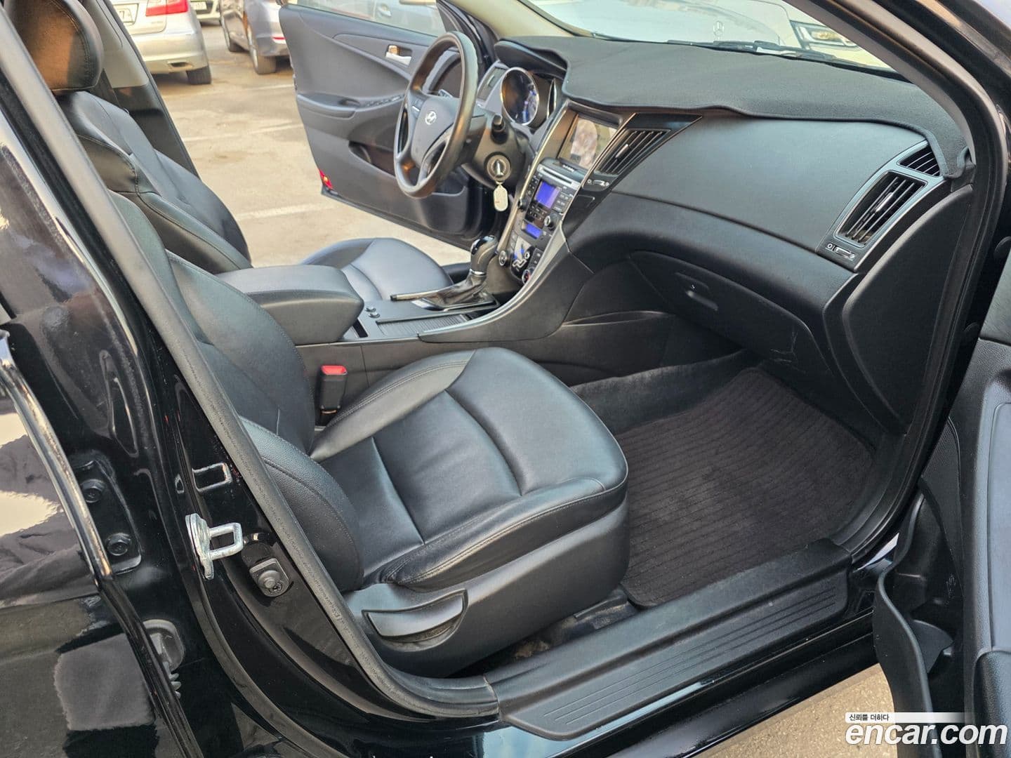 Main__Slider__Photo:Sonata Hyundai 2012.2-7