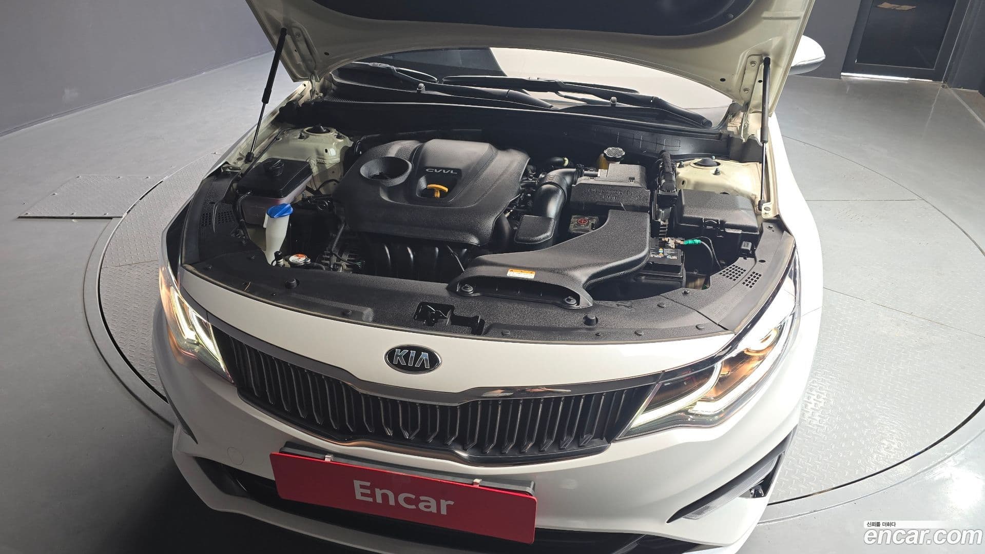 Main__Slider__Photo:K5 Kia 2019.5-5