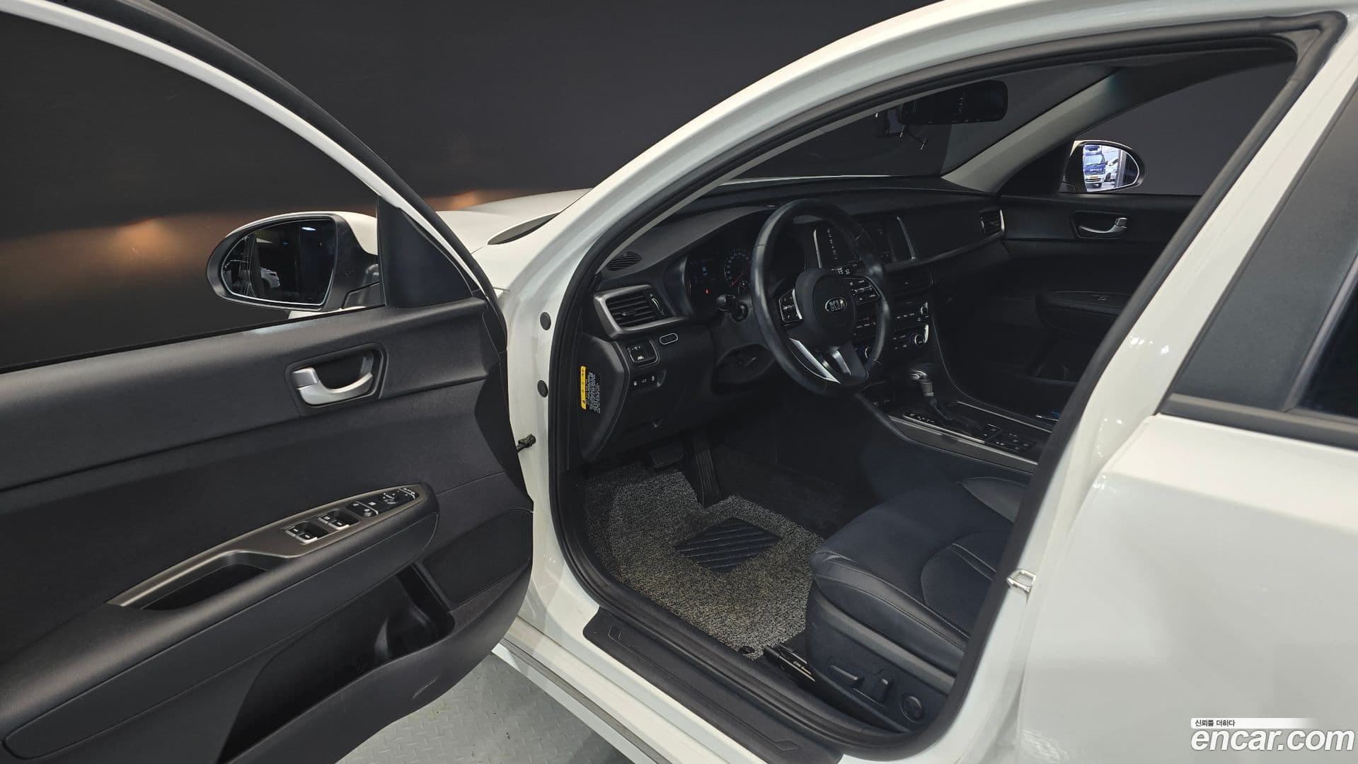 Main__Slider__Photo:K5 Kia 2019.5-9