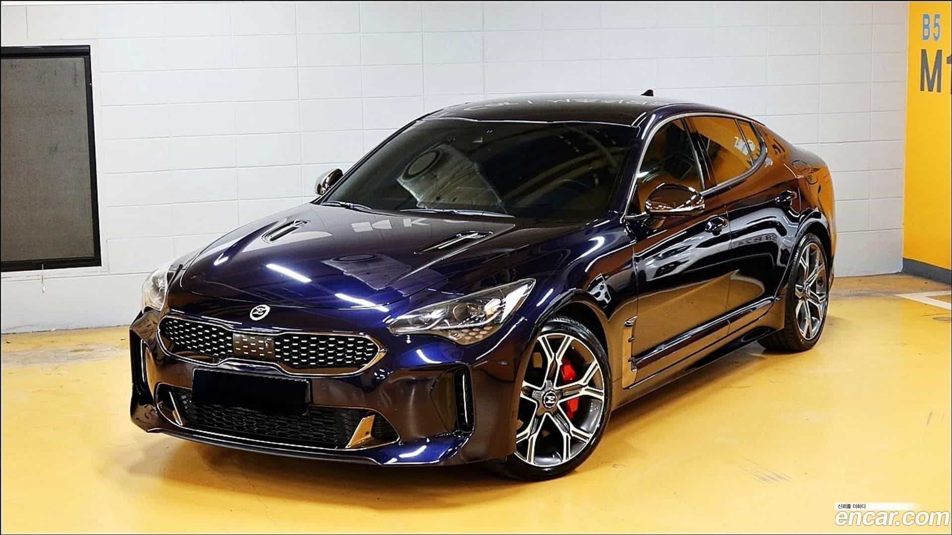 Stinger Kia 2017.11-OUTER-001