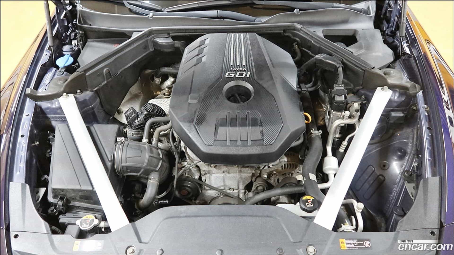 Stinger Kia 2017.11-INNER-006