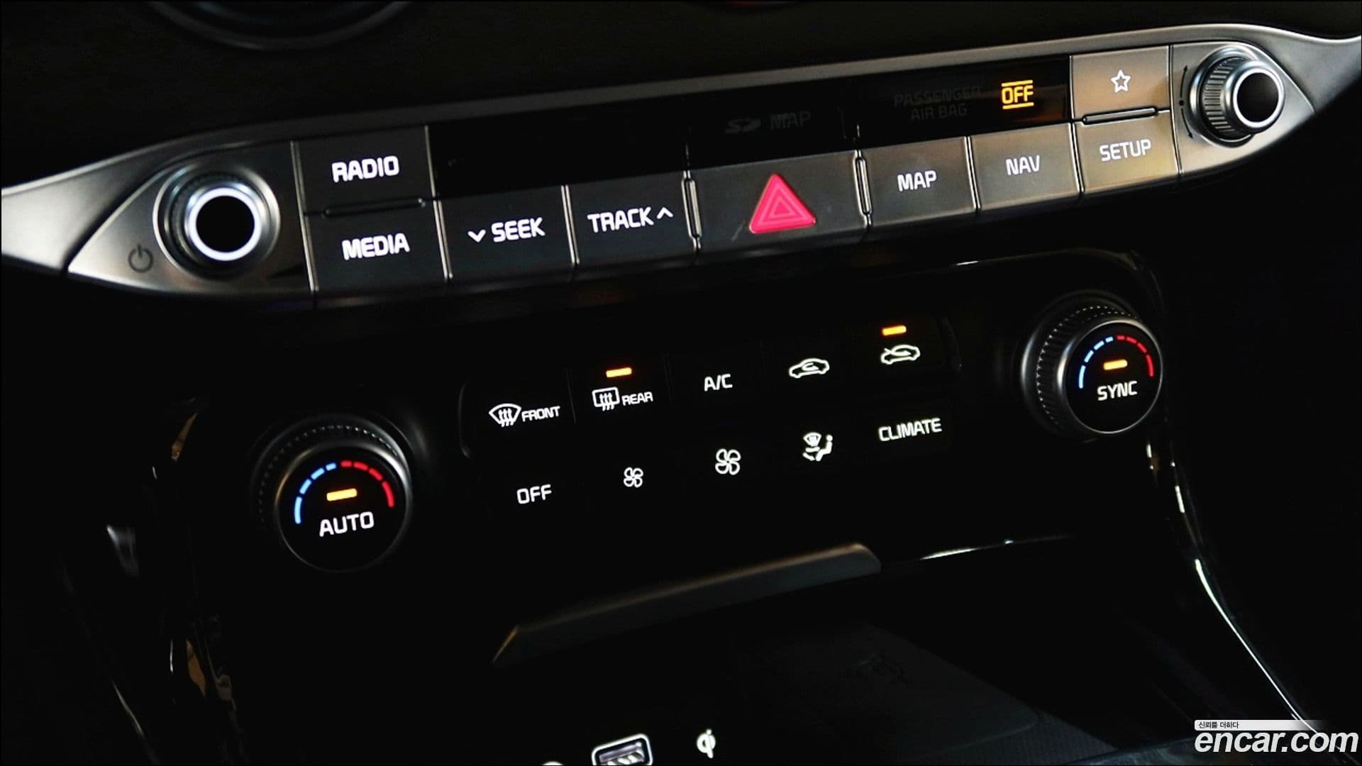 Main__Slider__Photo:Stinger Kia 2017.11-19