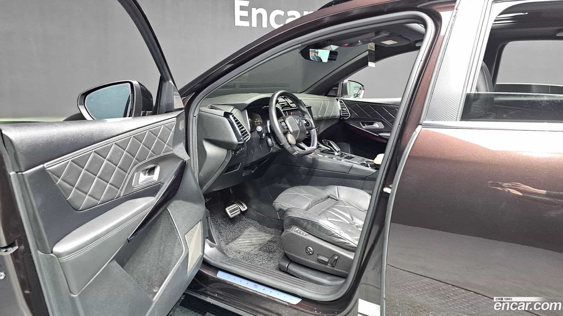 DS7 Citroen-DS 2021.2-INNER-010