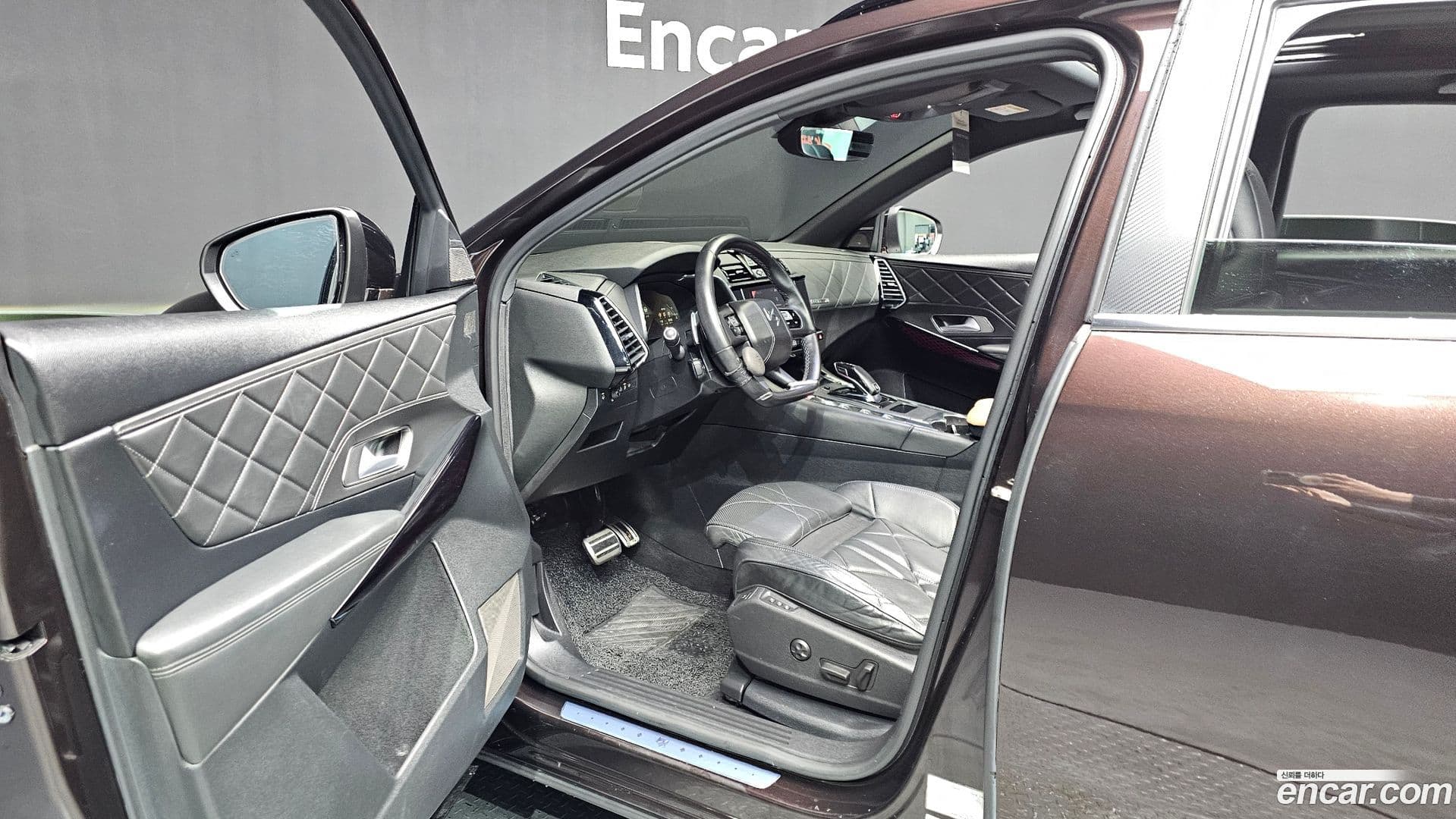 Main__Slider__Photo:DS7 Citroen-DS 2021.2-9