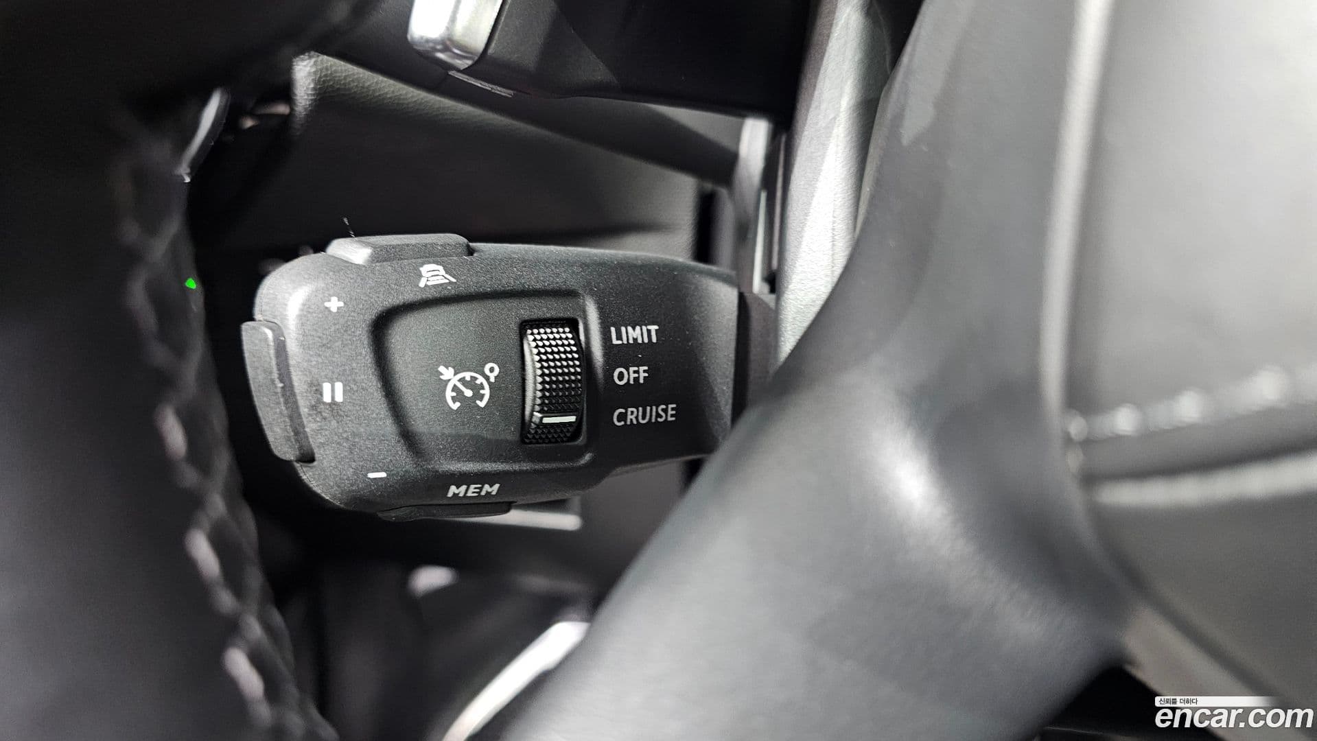 Main__Slider__Photo:DS7 Citroen-DS 2021.2-16