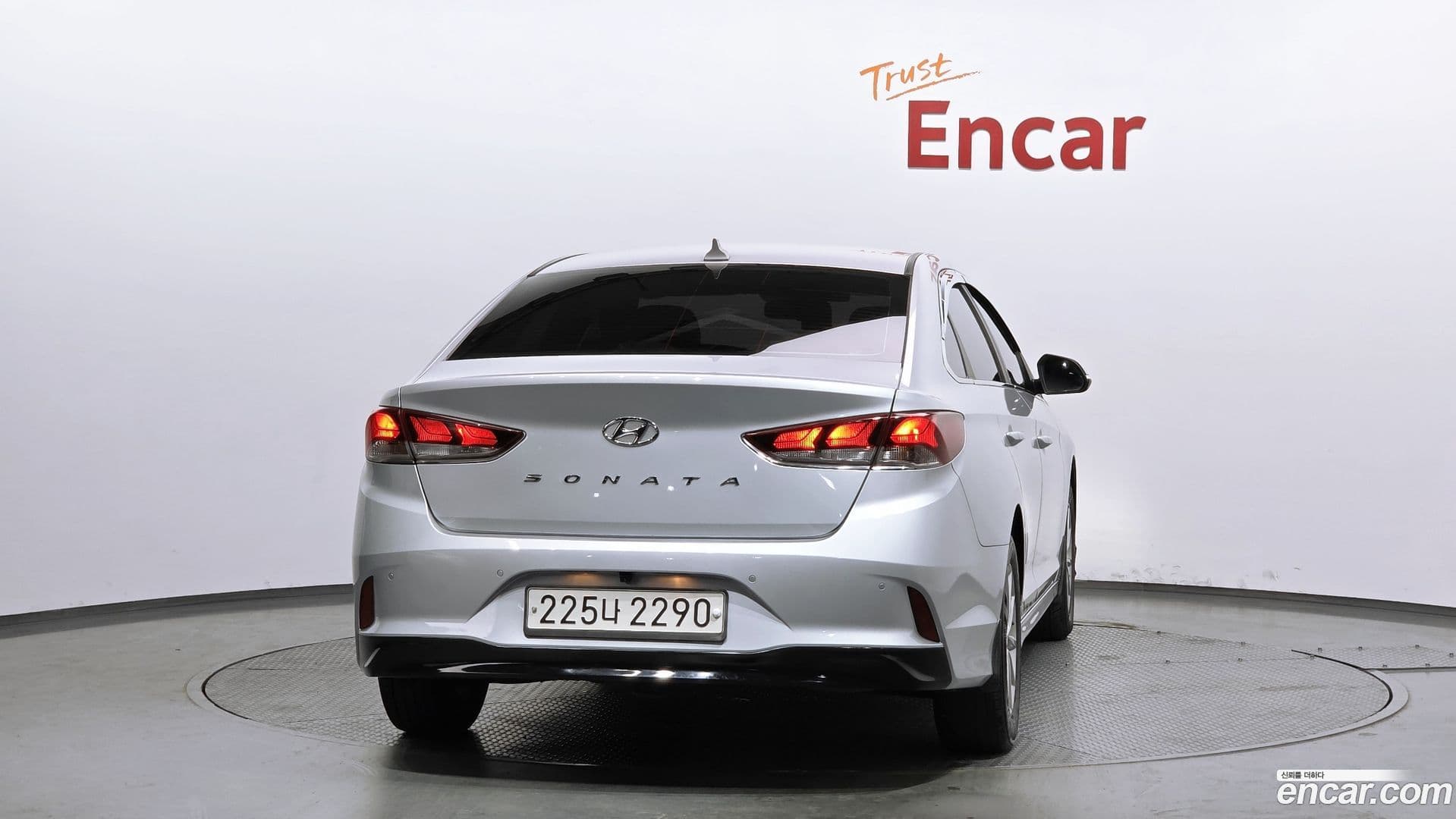 Main__Slider__Photo:Sonata Hyundai 2017.8-3