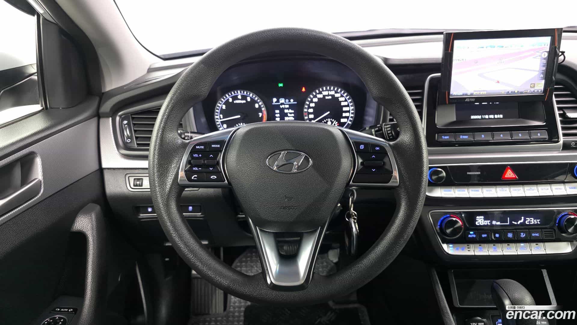 Sonata Hyundai 2017.8-OPTION-017