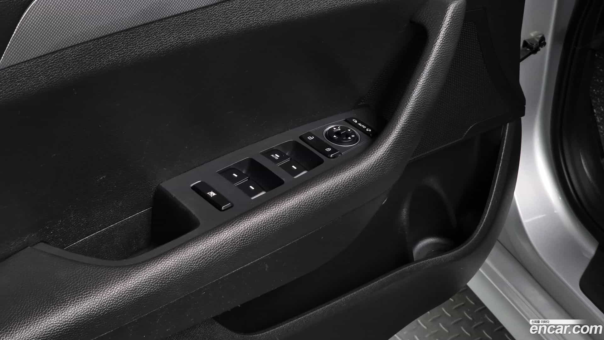 Sonata Hyundai 2017.8-OPTION-021