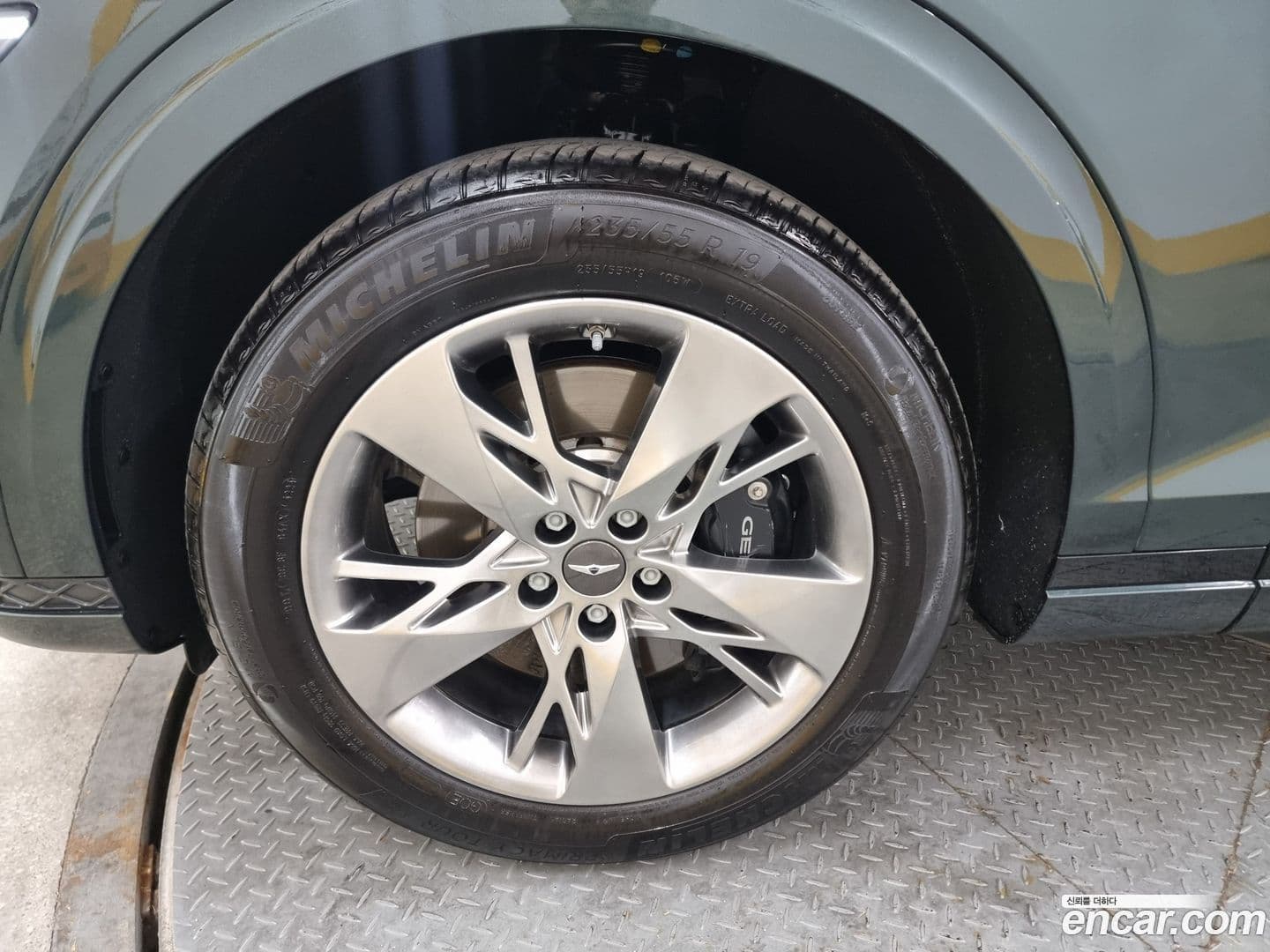 Main__Slider__Photo:GV70 Genesis 2021.2-4