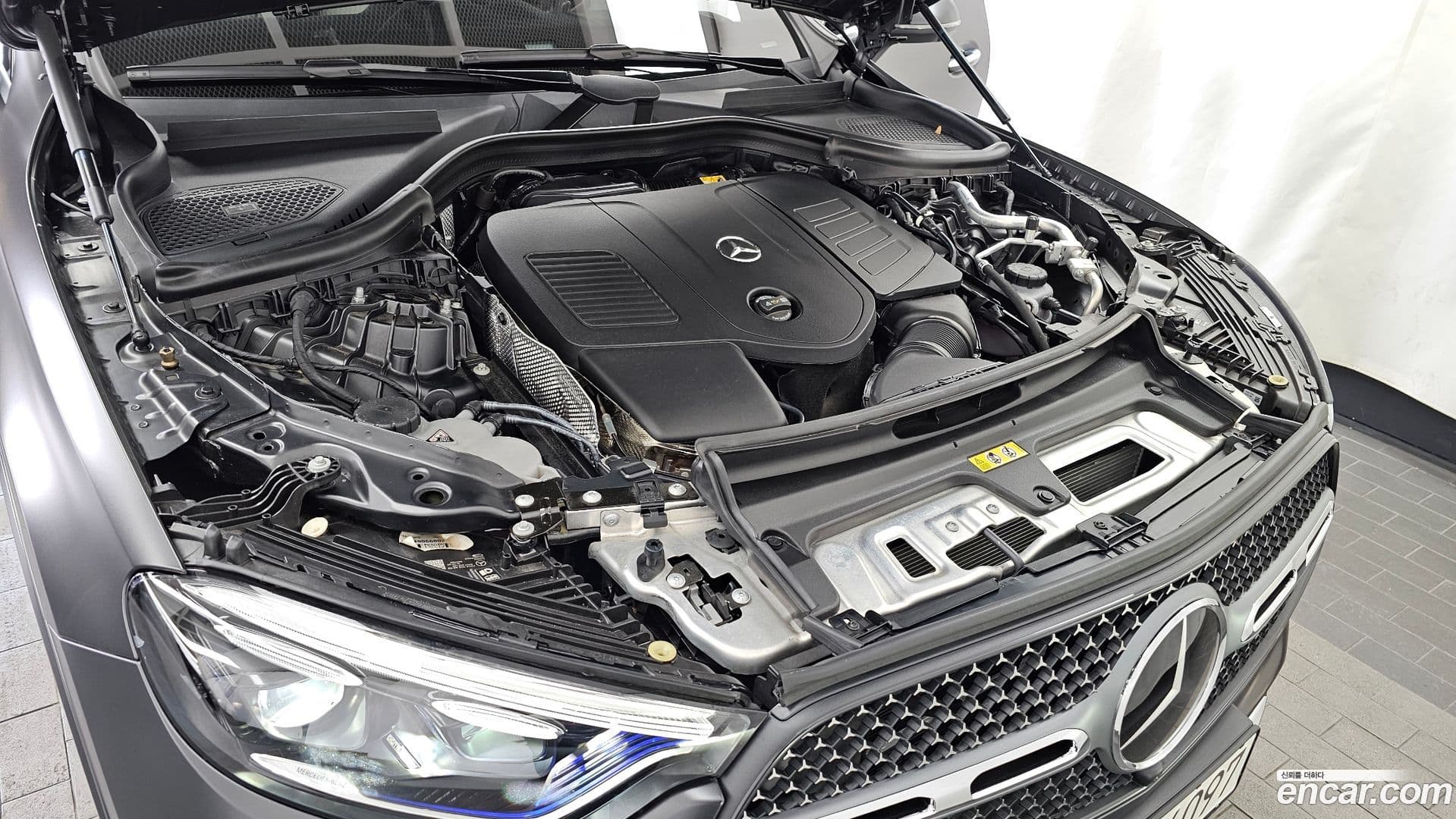 Main__Slider__Photo:GLC-Class Mercedes-Benz 2023.11-5