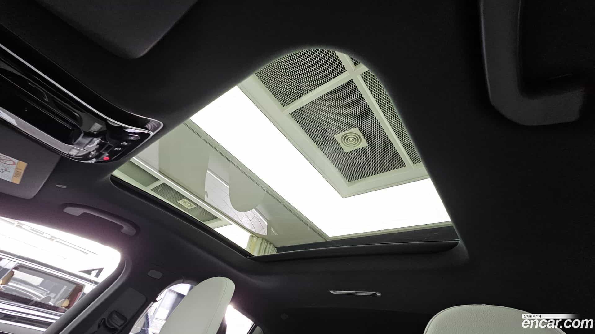 GLC-Class Mercedes-Benz 2023.11-OPTION-022