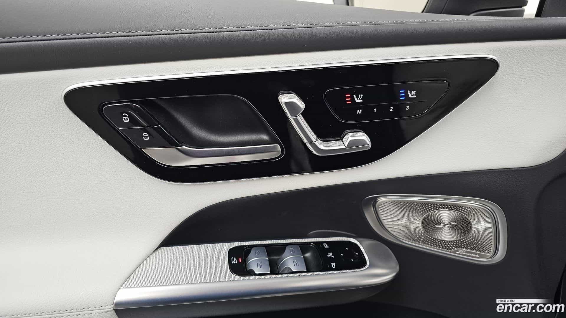 GLC-Class Mercedes-Benz 2023.11-OPTION-023