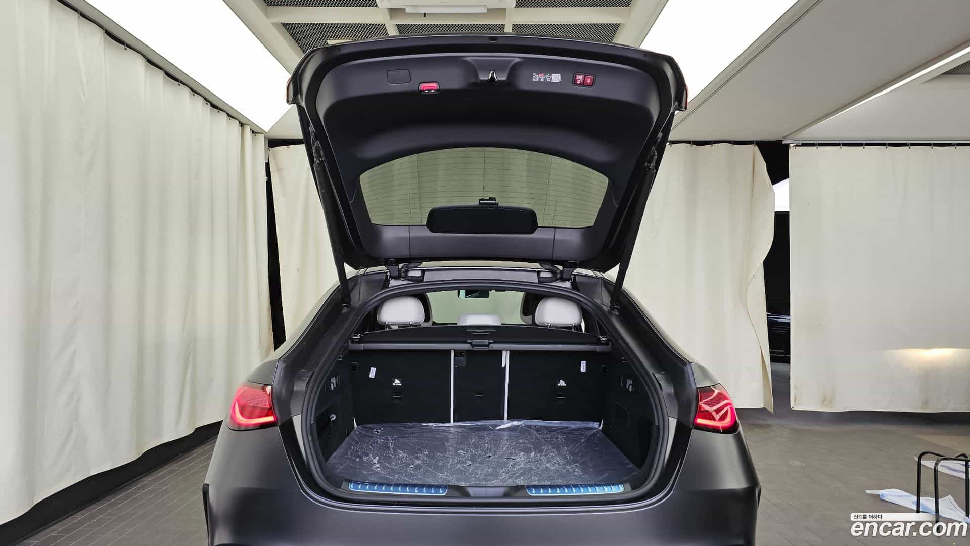 GLC-Class Mercedes-Benz 2023.11-OPTION-024