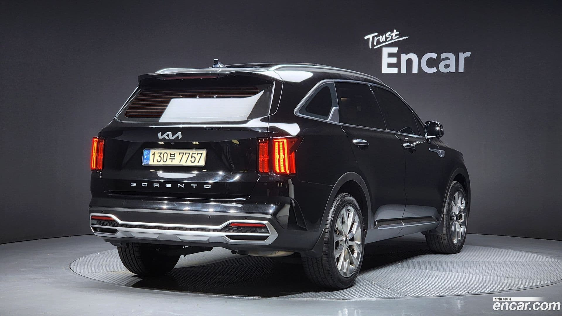 Main__Slider__Photo:Sorento Kia 2022.4-1