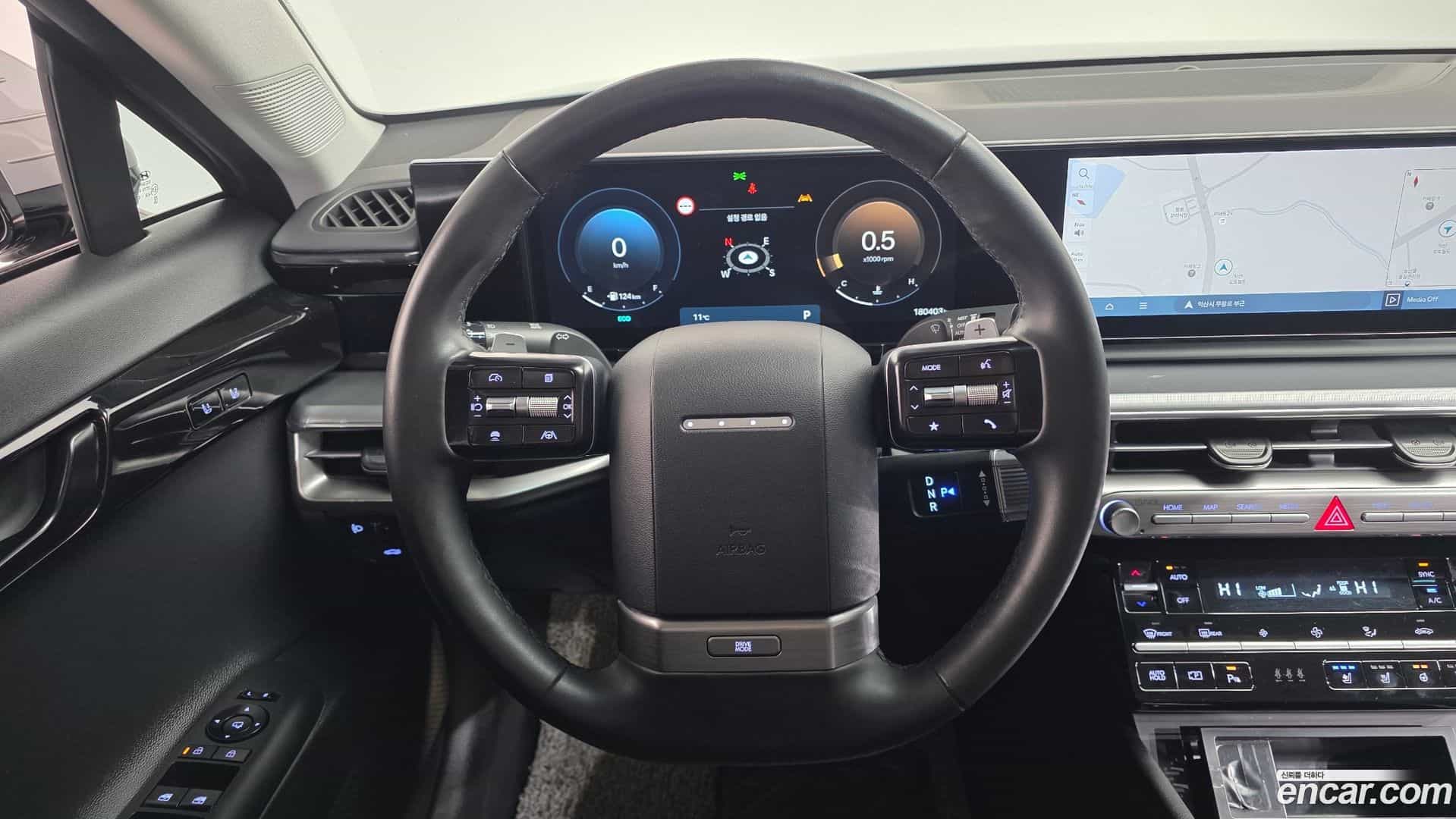 Grandeur Hyundai 2023.10-OPTION-018