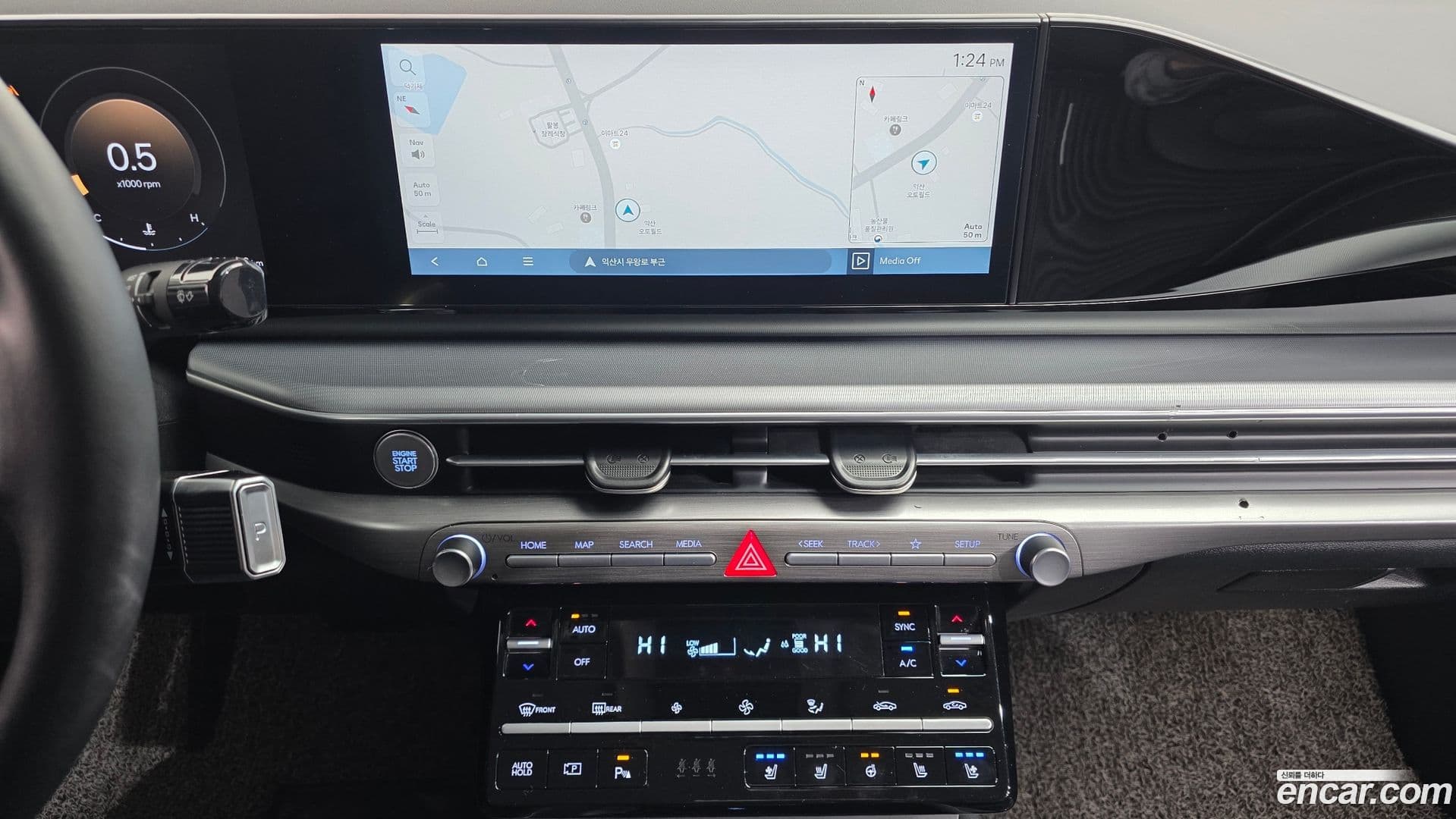 Main__Slider__Photo:Grandeur Hyundai 2023.10-14