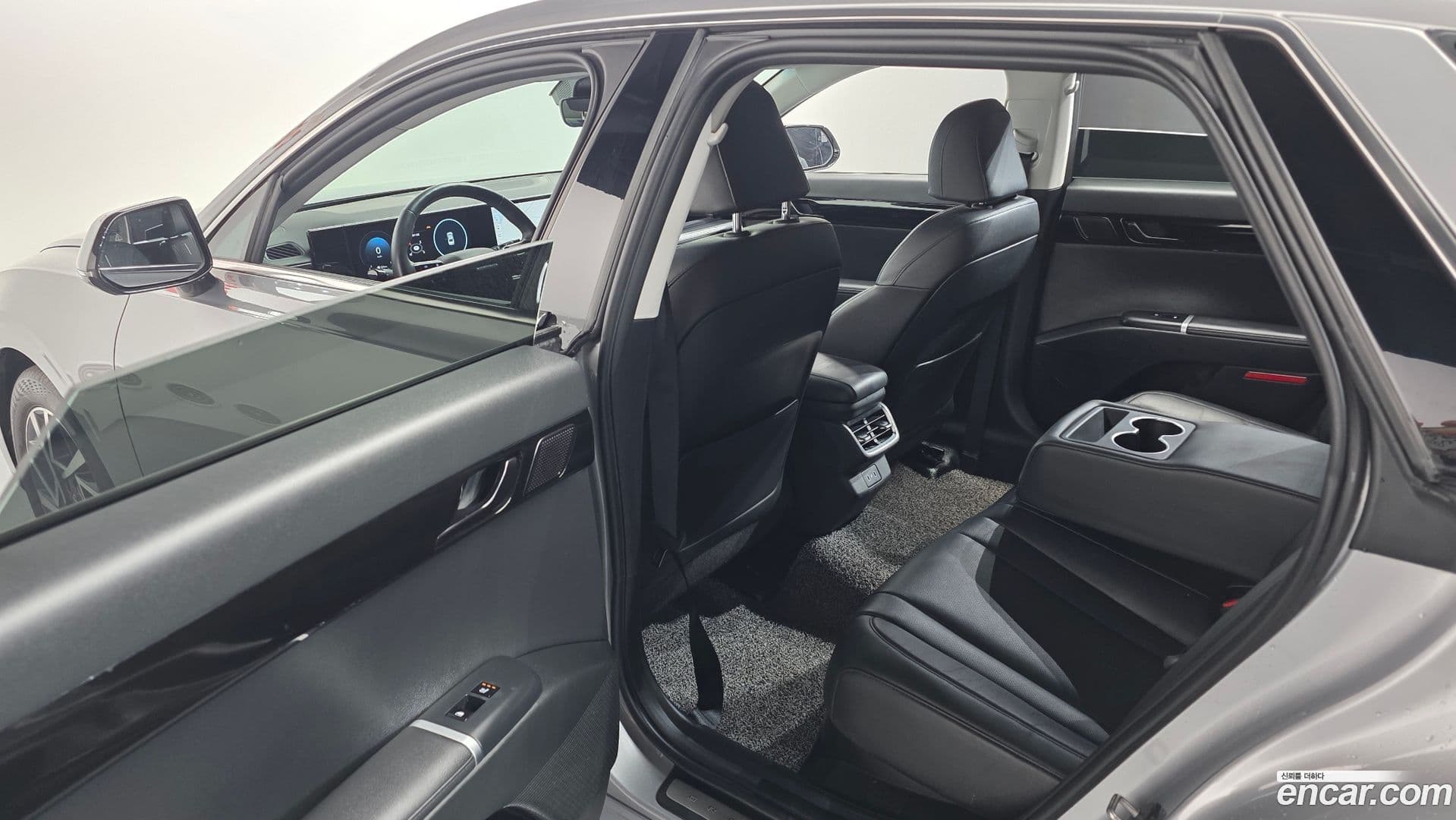 Main__Slider__Photo:Grandeur Hyundai 2023.10-16