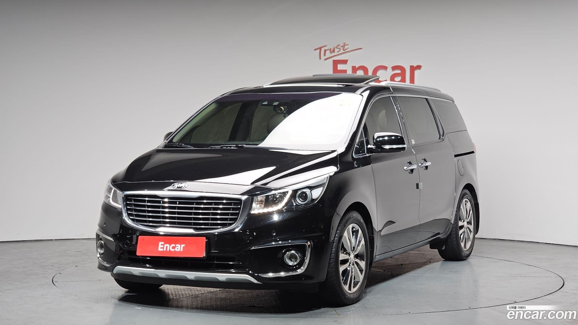 Main__Slider__Photo:Canival Kia 2015.5-0