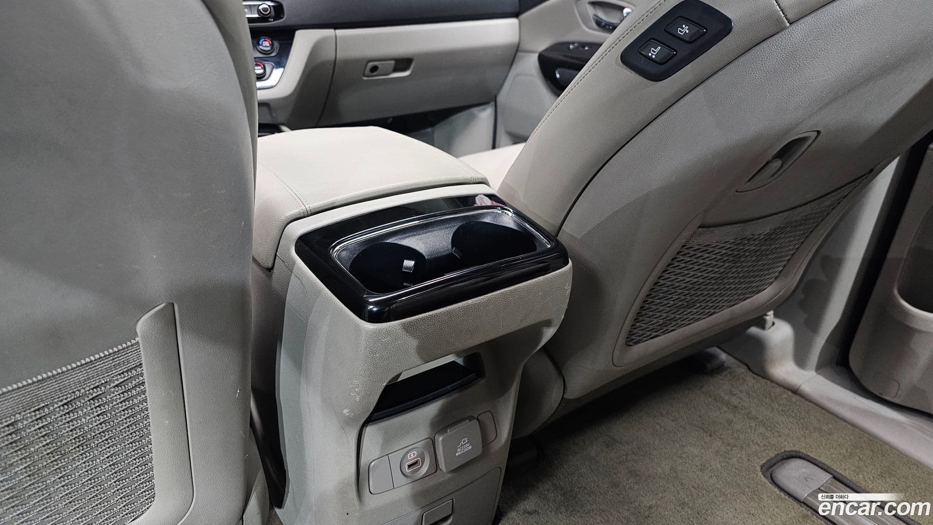 Main__Slider__Photo:Canival Kia 2015.5-18